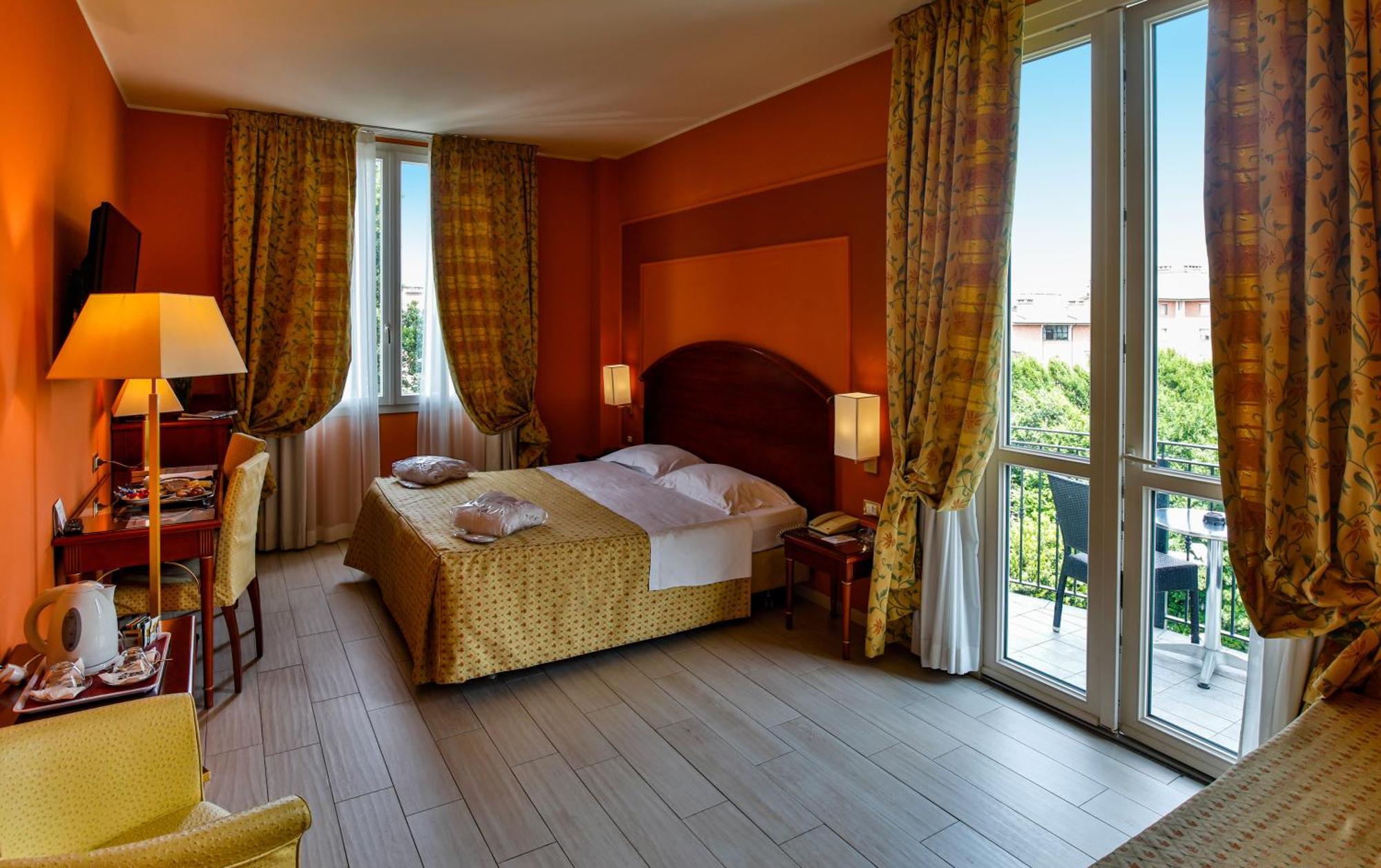 Savoia Hotel Regency Bolonia Exterior foto