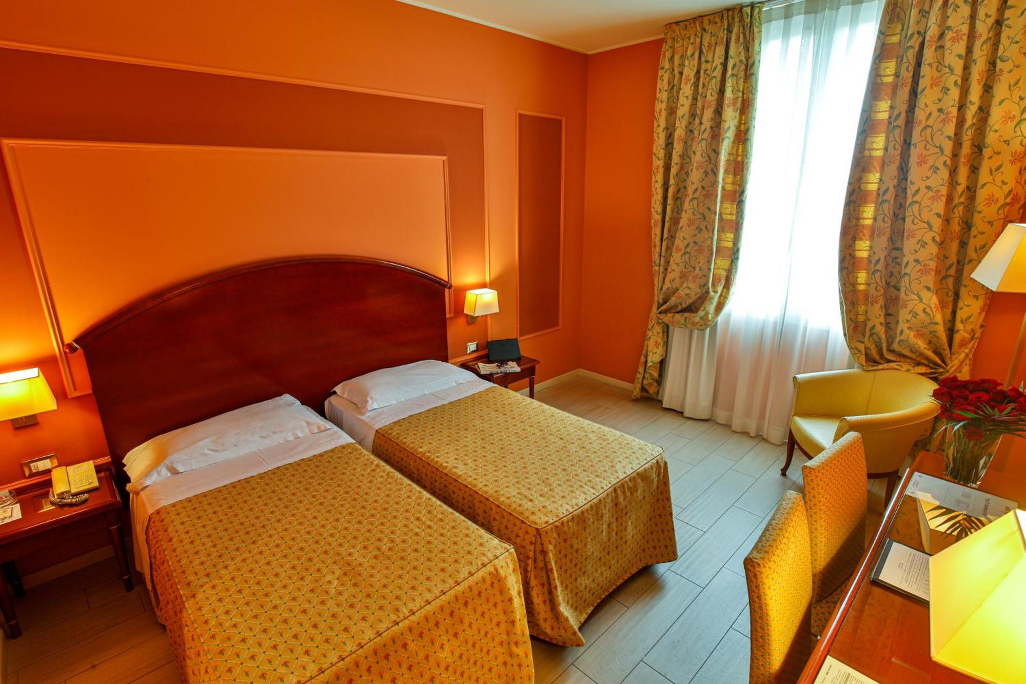 Savoia Hotel Regency Bolonia Exterior foto